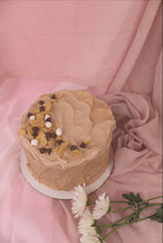 Load image into Gallery viewer, S&#39;mores Cake

